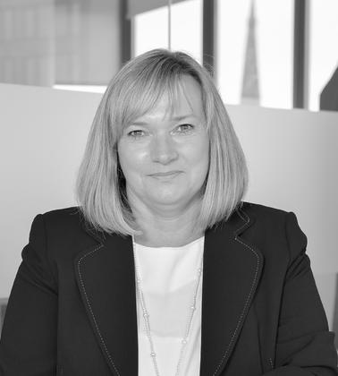 Julie Mills Team photo